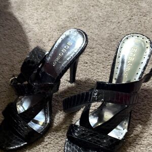 BCBG GIRLS ANKLE STRAP BKACK HEELS.  Black Belly snake.